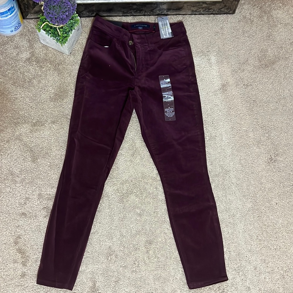 Tommy Hilfiger Tribeca skinny corduroy pant TV$45